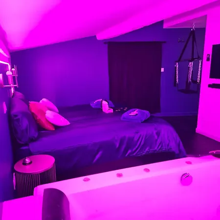Casa de Férias Le Palais Secret 66 Loveroom